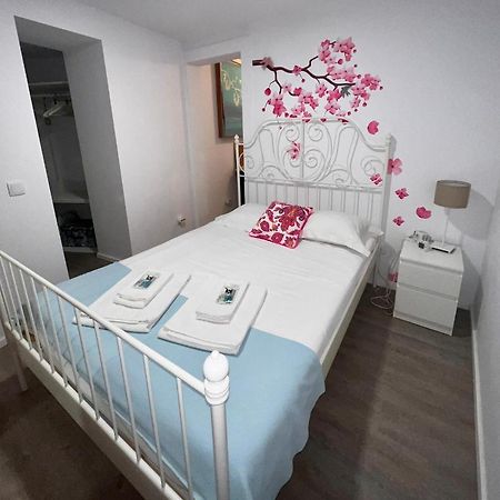Apartamento 1 Quarto, Com Patio, Em Frente Praia Paço de Arcos Exteriör bild