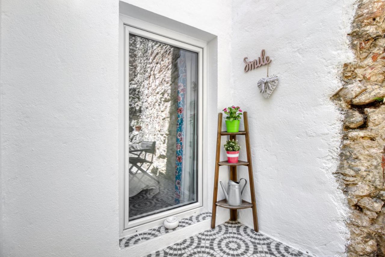 Apartamento 1 Quarto, Com Patio, Em Frente Praia Paço de Arcos Exteriör bild