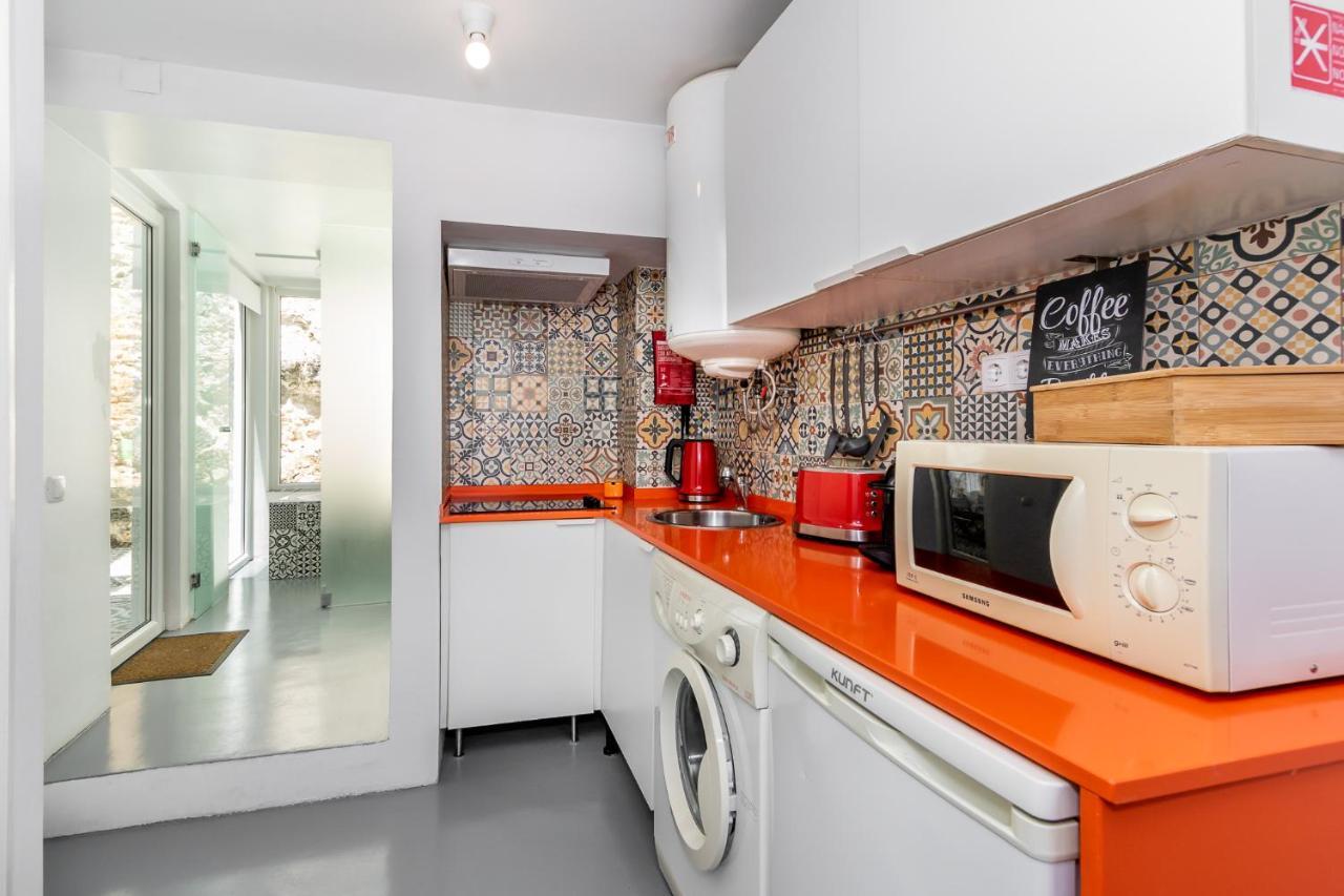 Apartamento 1 Quarto, Com Patio, Em Frente Praia Paço de Arcos Exteriör bild