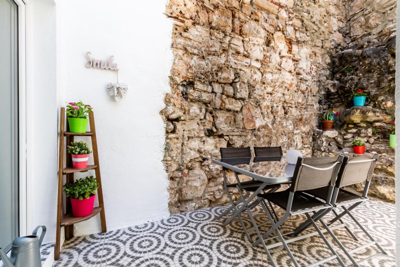 Apartamento 1 Quarto, Com Patio, Em Frente Praia Paço de Arcos Exteriör bild