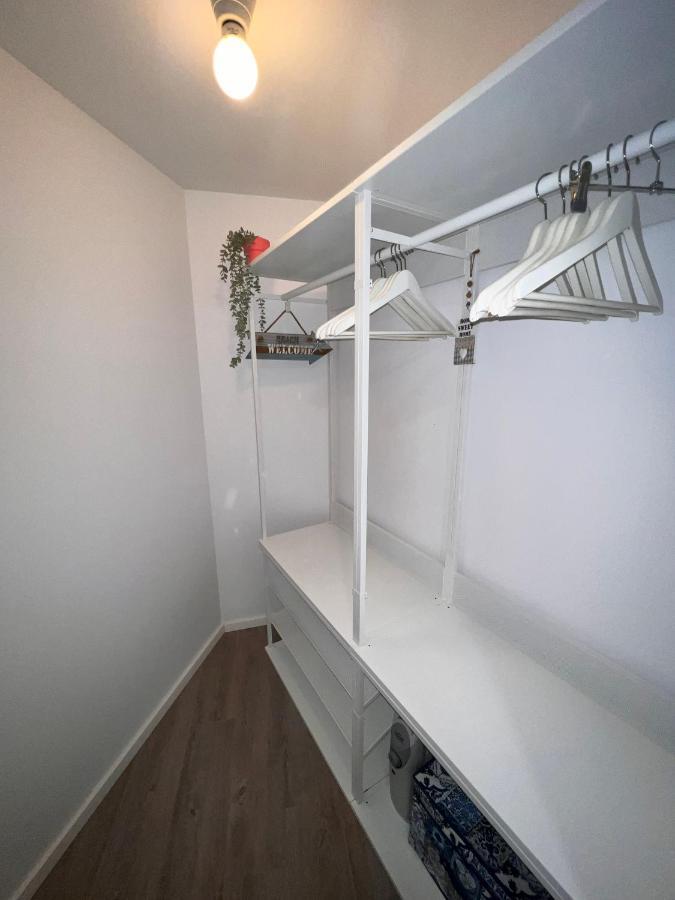 Apartamento 1 Quarto, Com Patio, Em Frente Praia Paço de Arcos Exteriör bild