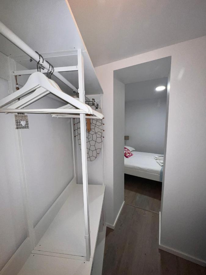 Apartamento 1 Quarto, Com Patio, Em Frente Praia Paço de Arcos Exteriör bild