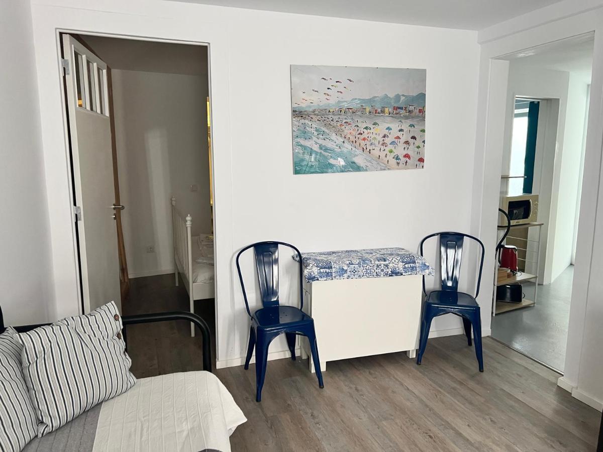 Apartamento 1 Quarto, Com Patio, Em Frente Praia Paço de Arcos Exteriör bild