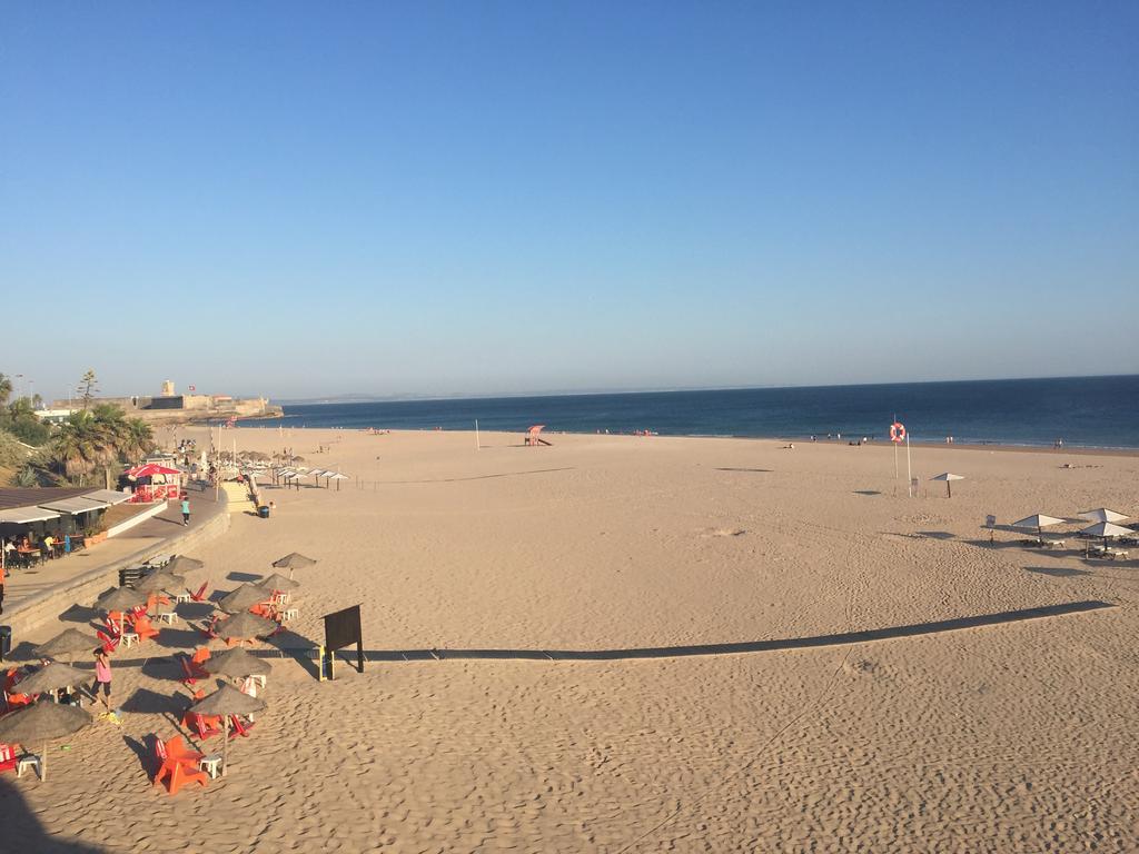 Apartamento 1 Quarto, Com Patio, Em Frente Praia Paço de Arcos Exteriör bild