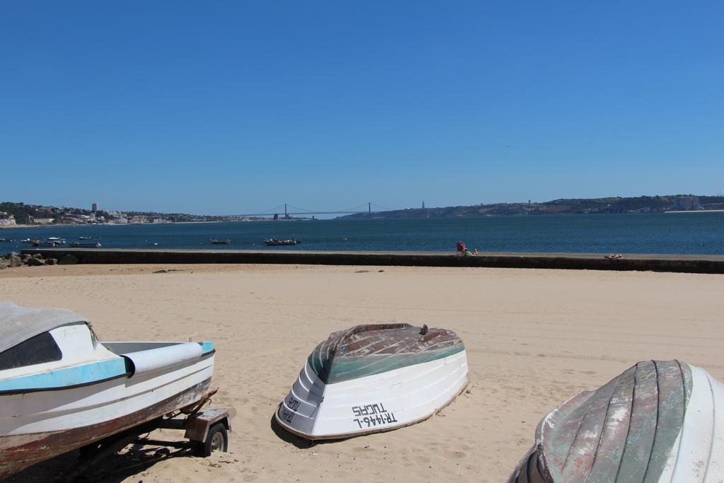 Apartamento 1 Quarto, Com Patio, Em Frente Praia Paço de Arcos Exteriör bild